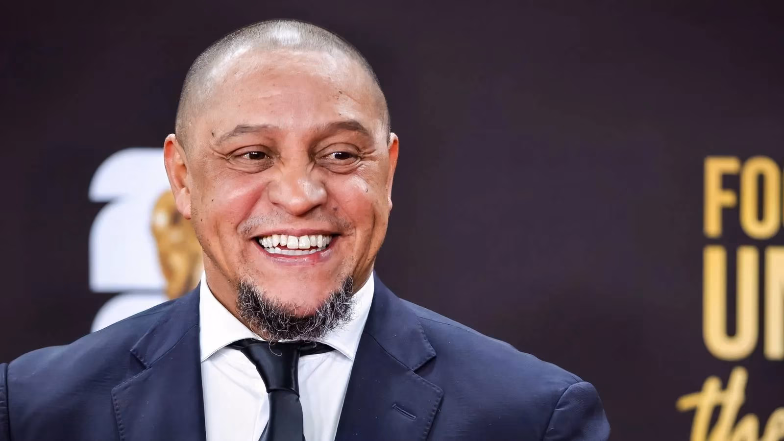 roberto-carlos-rushed-to-hospital-for-emergency-heart-surgery-my-reaction-as-a-gamer-image-0
