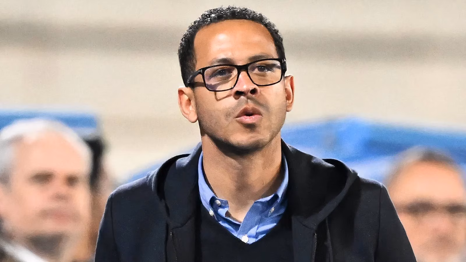 chelsea-s-managerial-crossroads-rosenior-s-viral-team-talk-fuels-debate-amid-maresca-s-sudden-exit-image-0